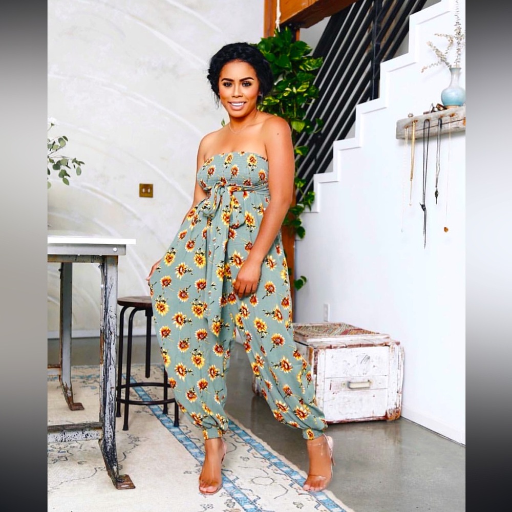 Popular & HTF Strapless Mint Sunflower Jumpsuit | Small